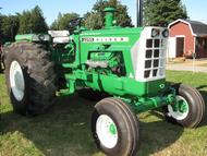 Oliver 2255 tractor engine